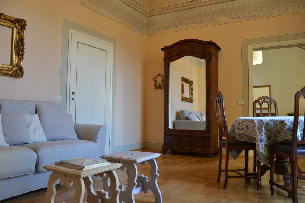 La Casa Degli Specchi Apartment Florence Ngoại thất bức ảnh